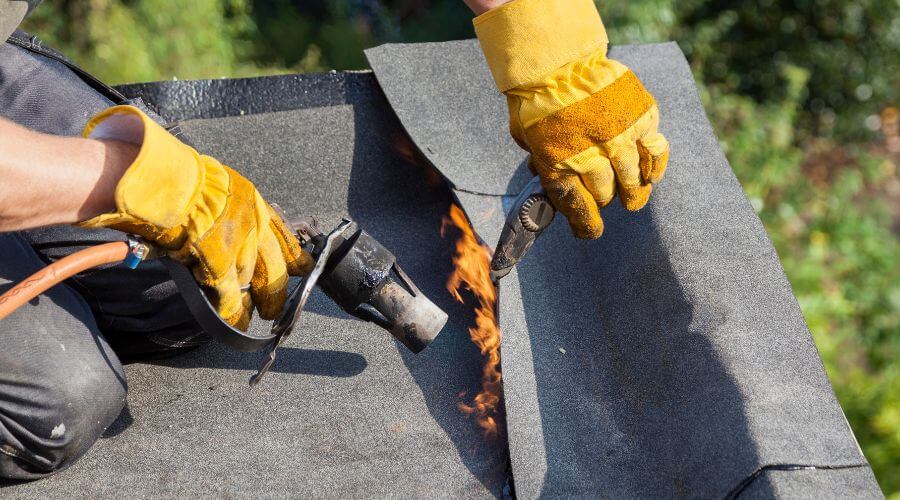 Professional gutter cleaning in Waitsburg, WA